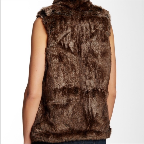 Tart Collection Faux Fur Vest - Picture 11 of 14